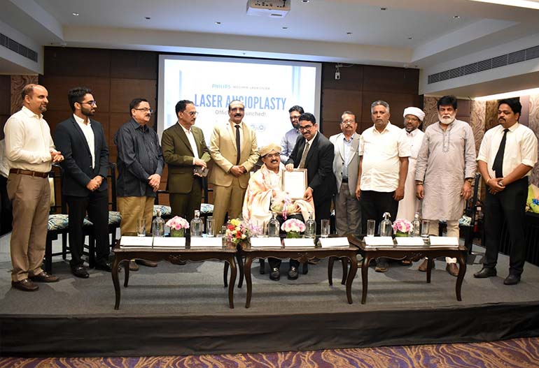 Fathima Foundation Trust honored Dr Yusuf Kumble